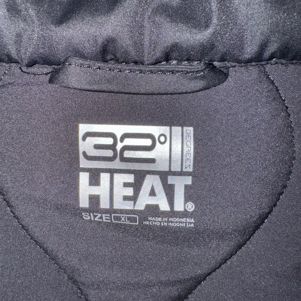 32 Degrees Heat Black Outerwear - Picture 2 of 3